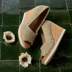 Womens Essential Wedge Gold Shimmer Crosshatch