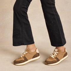 TRVL LITE Retro Runner Kids Sneaker Water Repellent Toffee Leopard Vintage Twill